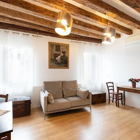 Favola A Apartman